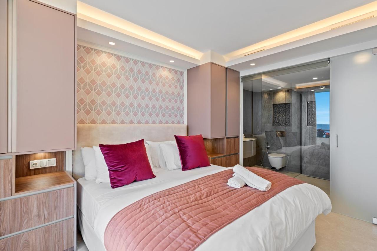 Fully Renovated Frontline Flat Apartment Marbella Exterior photo