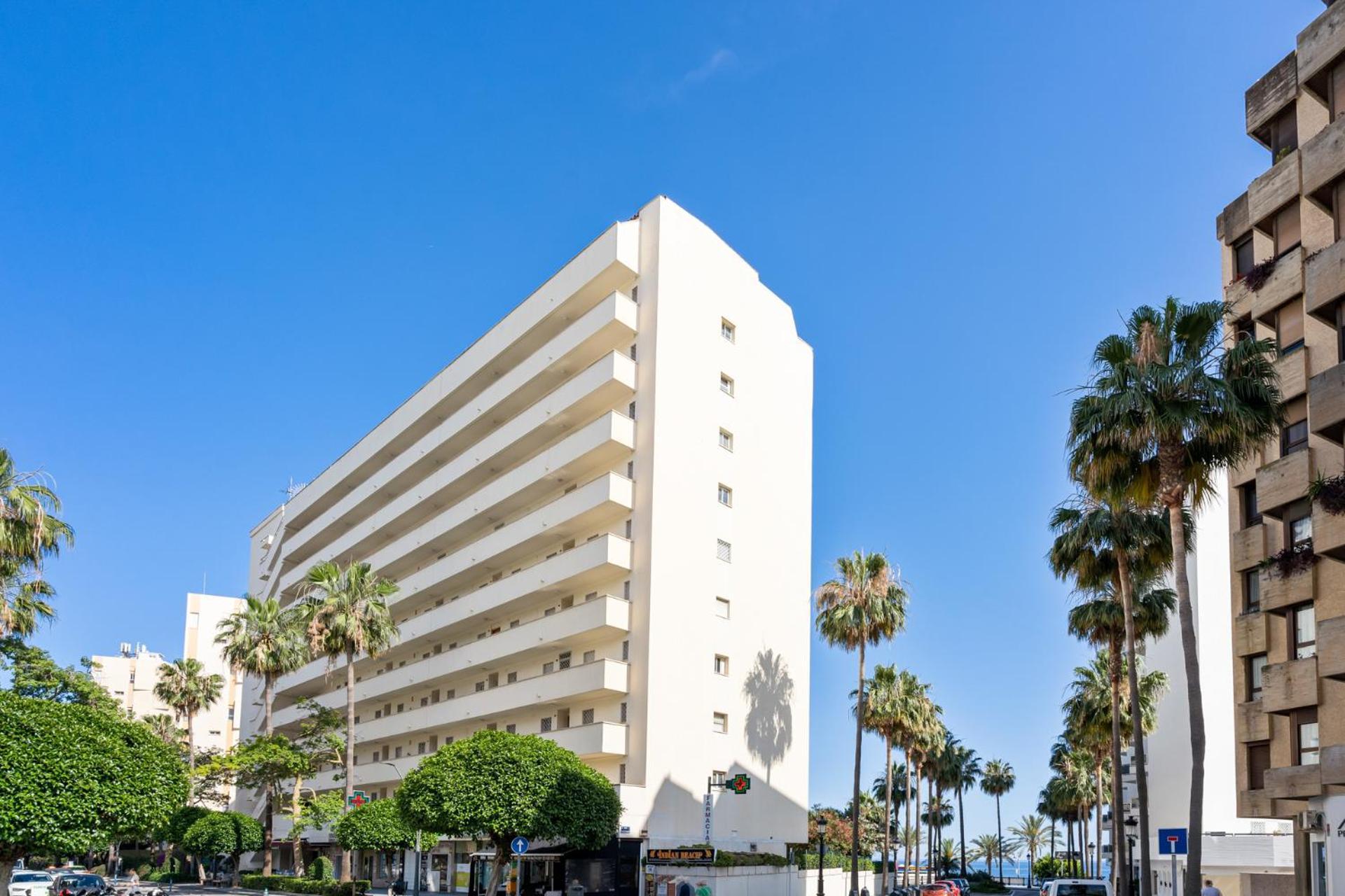 Fully Renovated Frontline Flat Apartment Marbella Exterior photo